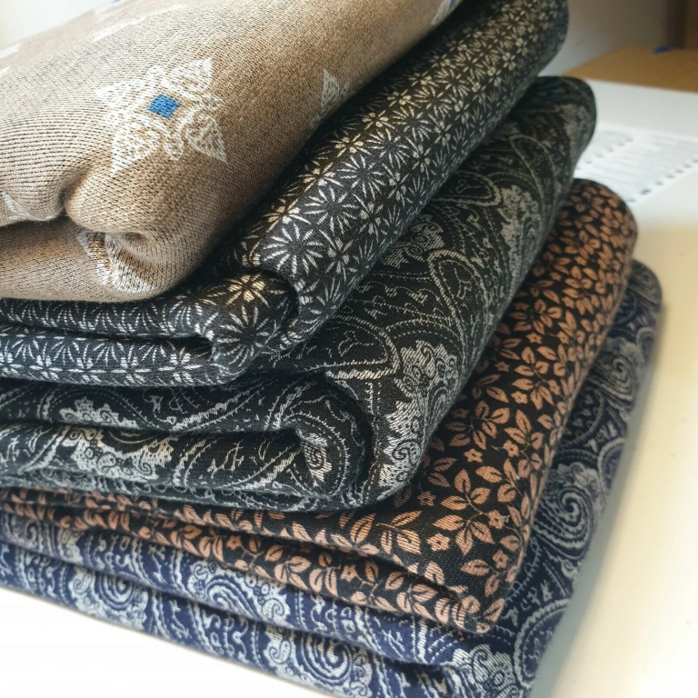 Where to Buy Cotton Fabric in the UK for Fashion and Clothing Brands