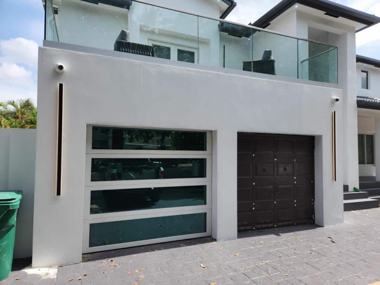 Garage Doors in Miami: A Complete Guide to Choosing the Best Garage Door